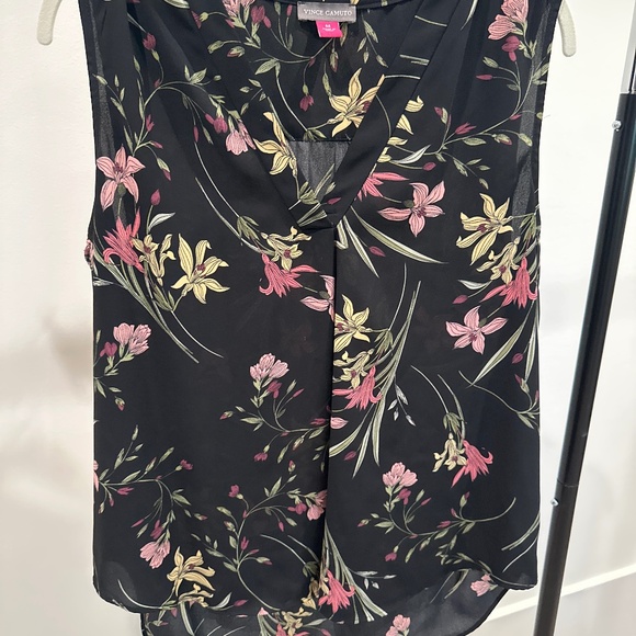 Sleeveless blouse - Picture 1 of 1